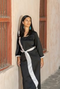 Robe Enea Amira bi colore noire blanc mi longue soie soiree chic formelle