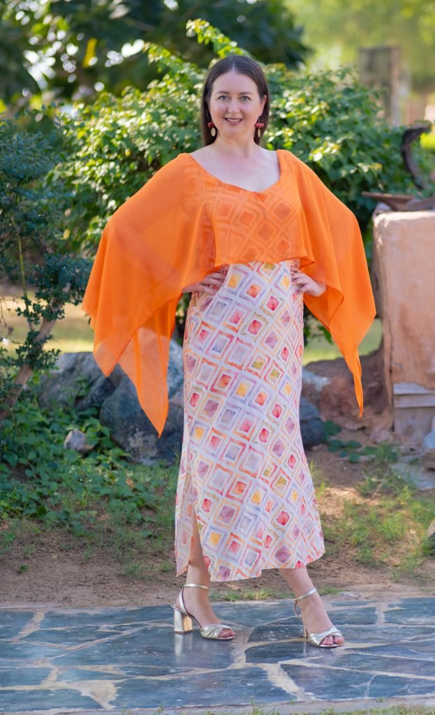 Robe Sabah inspiraton inde voilage orange safran motifs imprimes