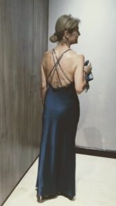 robe bleu nuit longue cocktail dos nu tali or soie