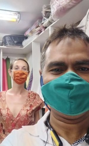 couturier atelier equipe creation robe sur mesure